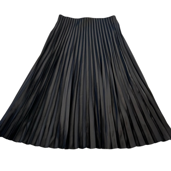 J. Crew Accordion Pleat Black Midi Skirt - Picture 2 of 11